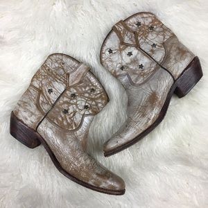 Bed Stu Western Gazelle Off White Ankle Boots 8.5